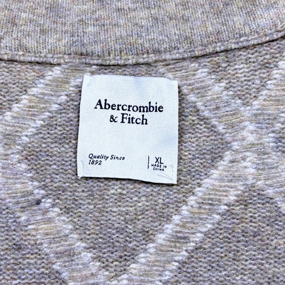 Abercrombie & Fitch Argyle V Neck Sweater Taupe White Women's XL Preppy Cozy - Picture 4 of 13